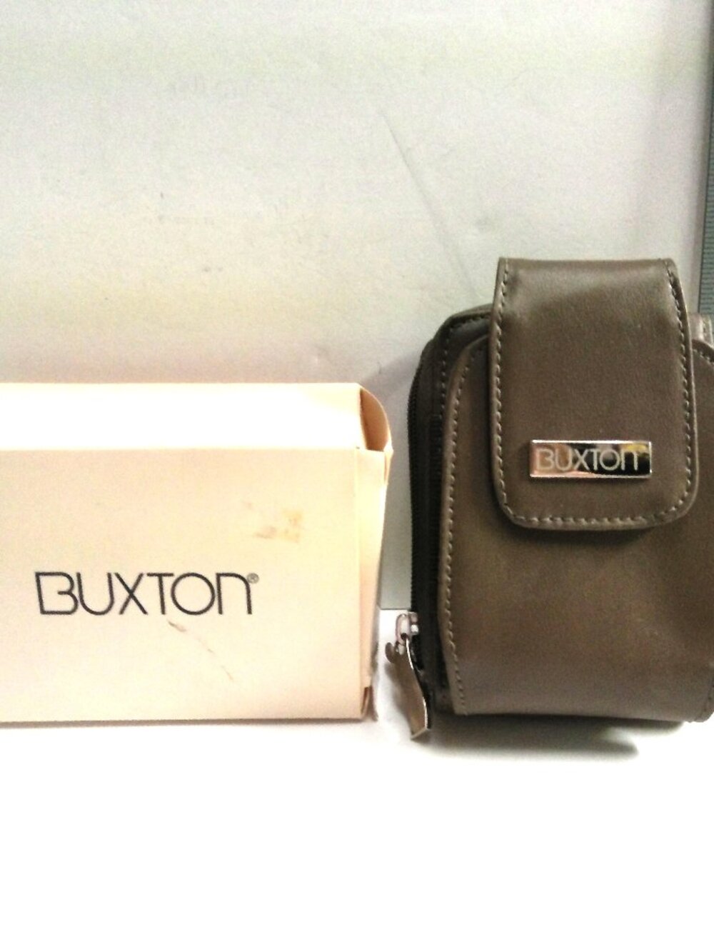 Buxton Leather Julia Crossbody Women's Wallet Pouch Brown Crossbody, Wrist Strap